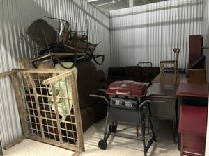10 x 10 unit in Harwood Heights