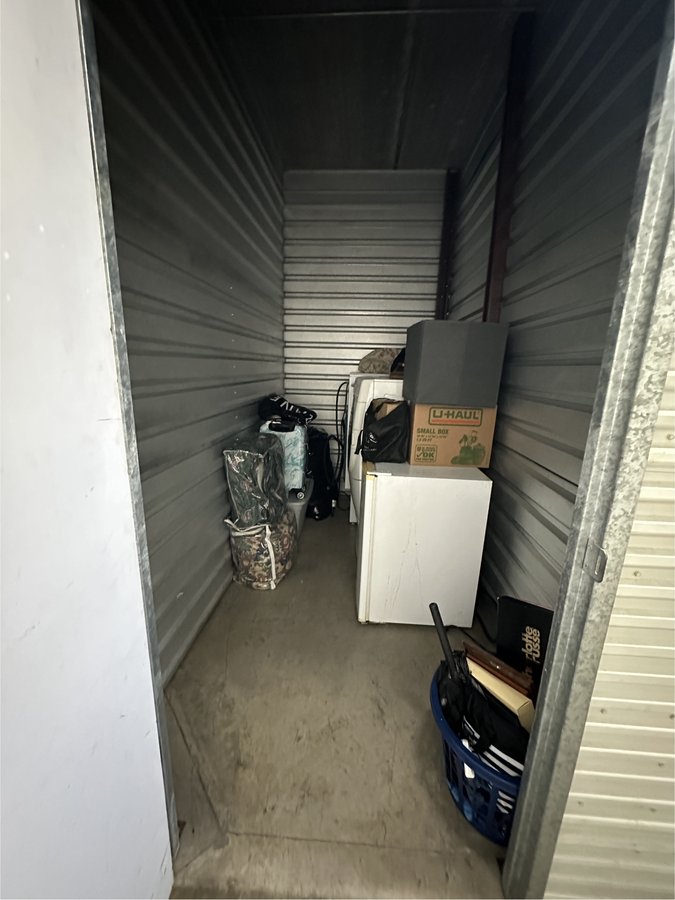 5 x 10 storage unit in Ocala, FL