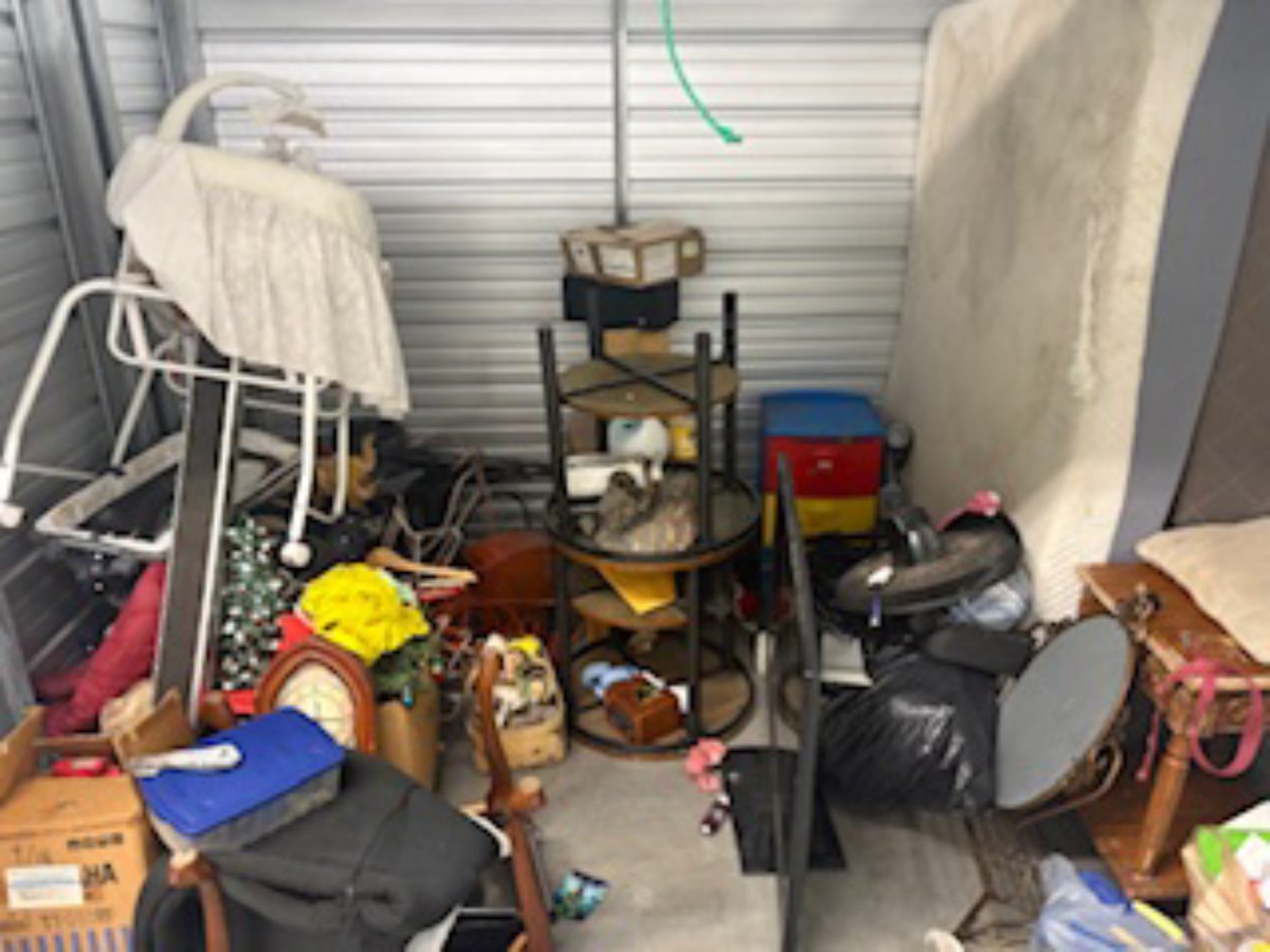 10 x 8 storage unit in Tampa, FL