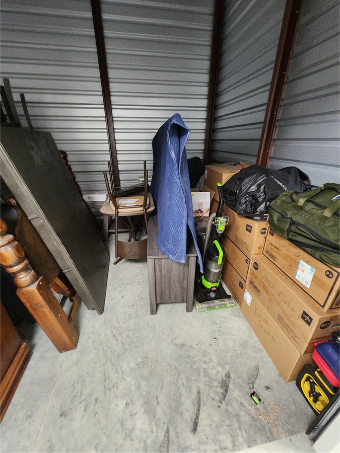 10 x 10 storage unit in Bloomington, IN
