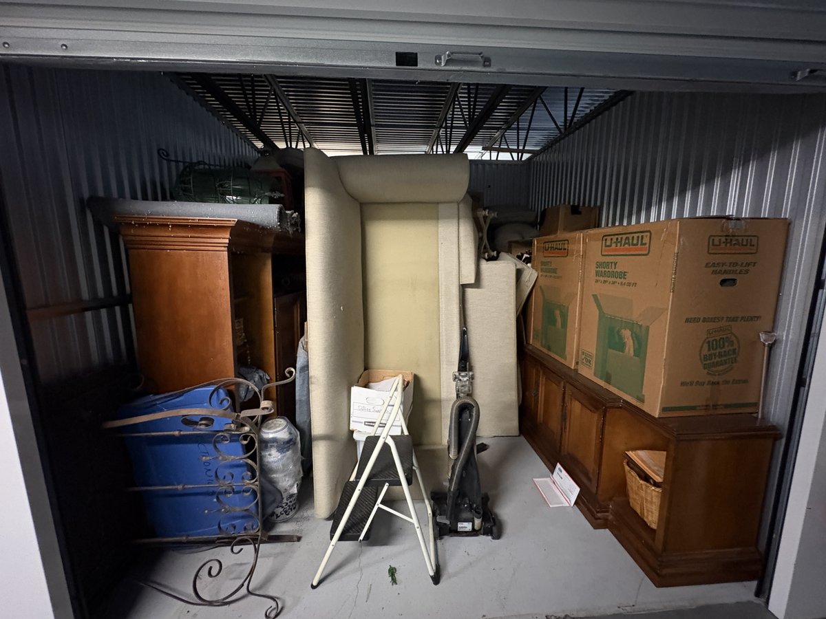 8 x 10 storage unit in Atlanta, GA