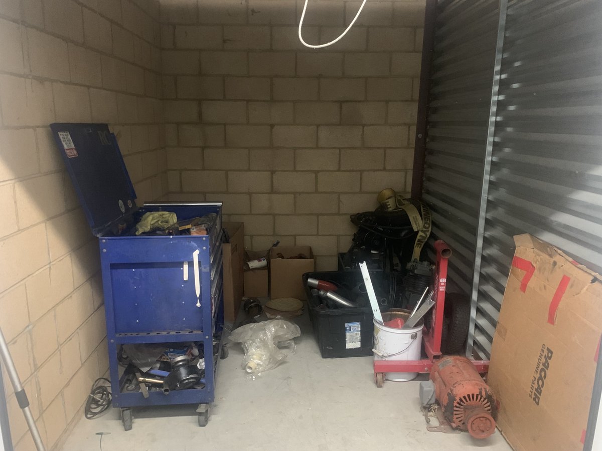 7 x 10 storage unit in Escondido, CA