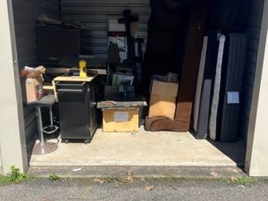 10 x 10 unit in Kirkwood