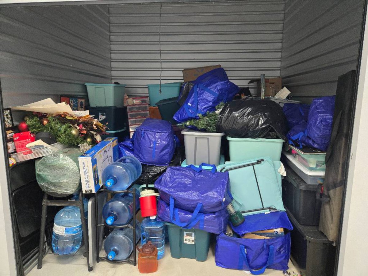 10 x 10 storage unit in San Antonio, TX
