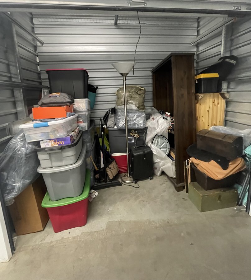 5 x 10 storage unit in Los Angeles, CA