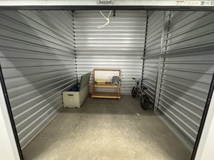 10 x 10 storage unit in Eastvale, CA