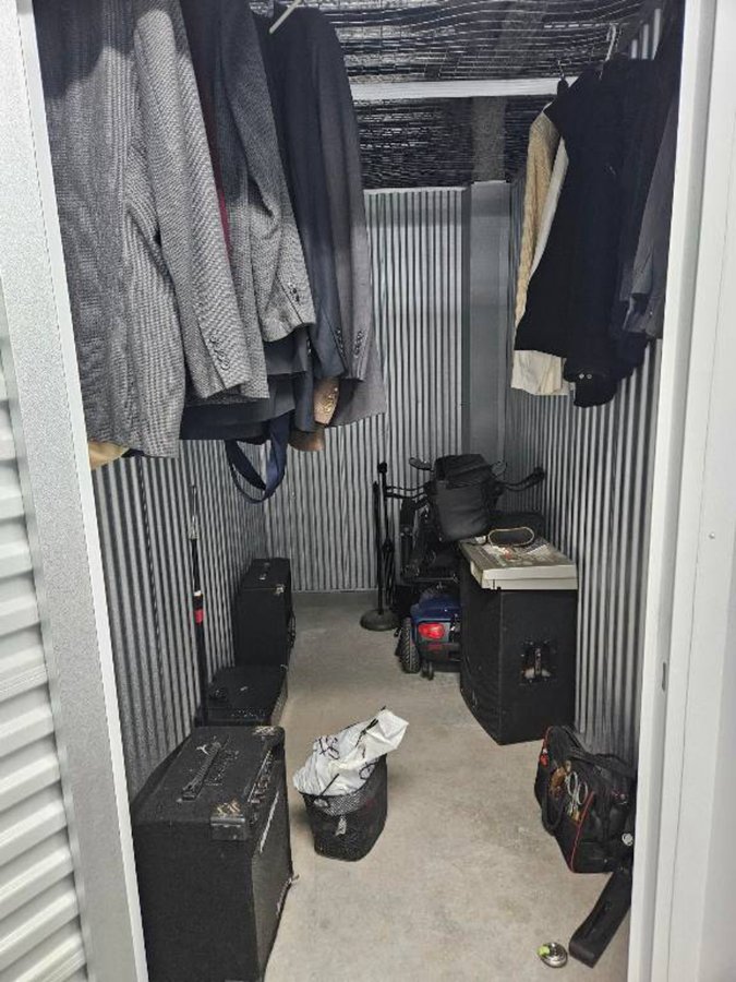 5 x 10 storage unit in Washington, DC