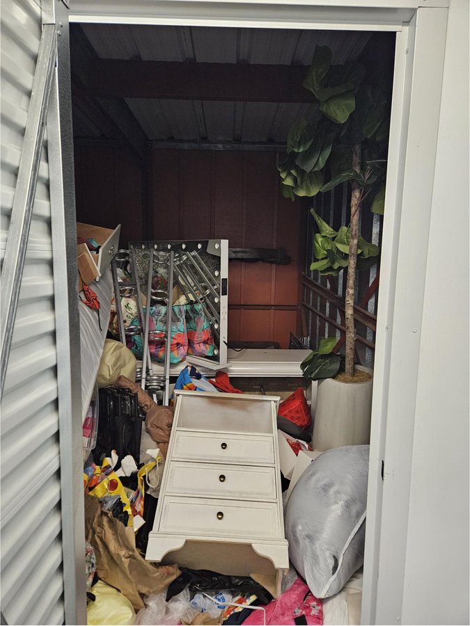 10 x 10 storage unit in Hackensack, NJ