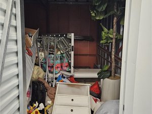 10 x 10 unit in Hackensack