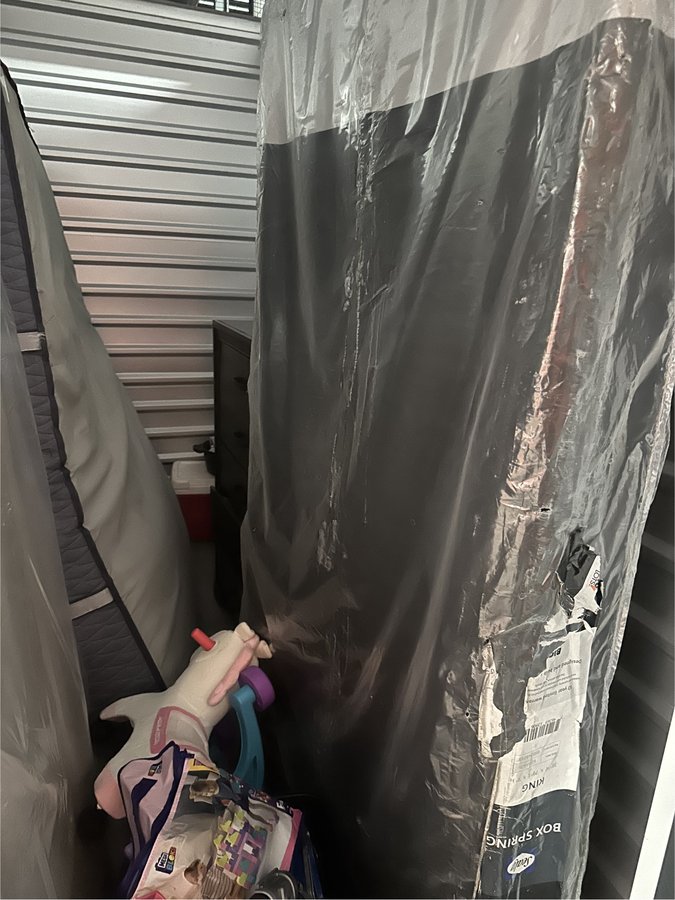 5 x 10 storage unit in Humble, TX