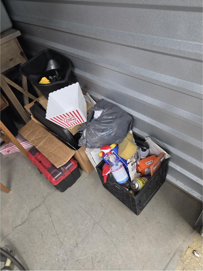 10 x 10 storage unit in Huntersville, NC