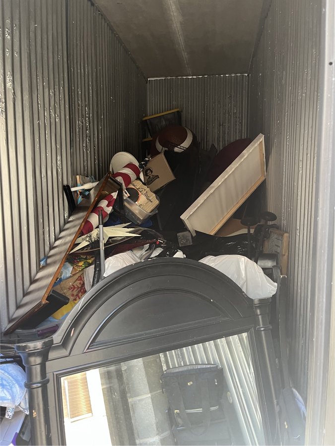 15 x 5 storage unit in Ridley Park, PA