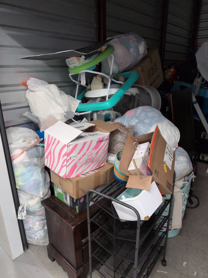 10 x 15 storage unit in Taylor, MI