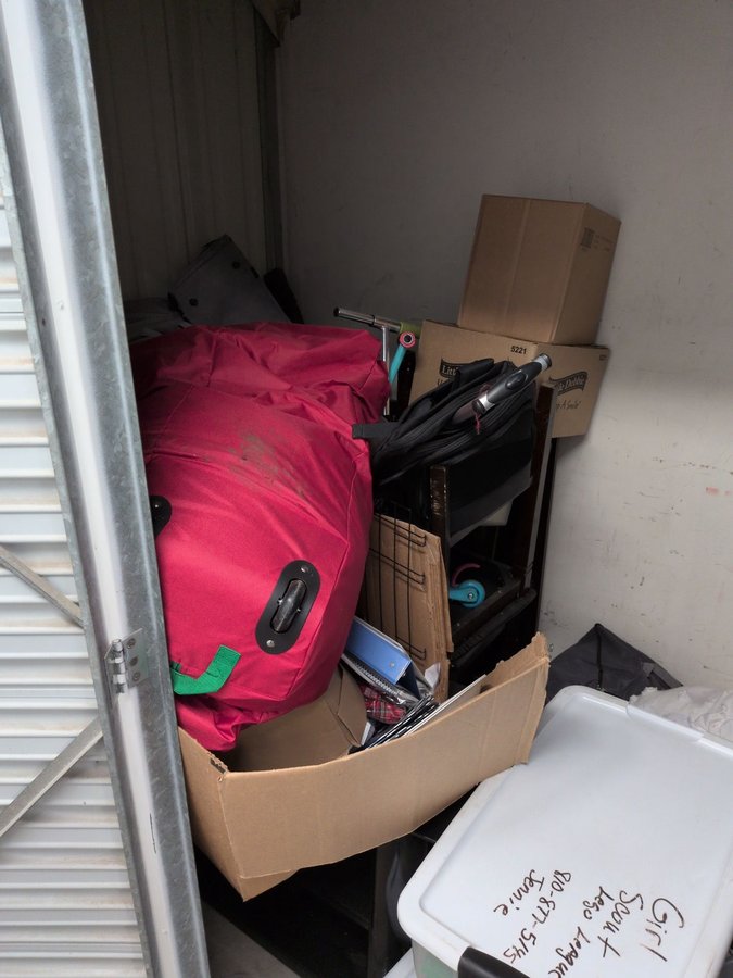 5 x 10 storage unit in Taylor, MI