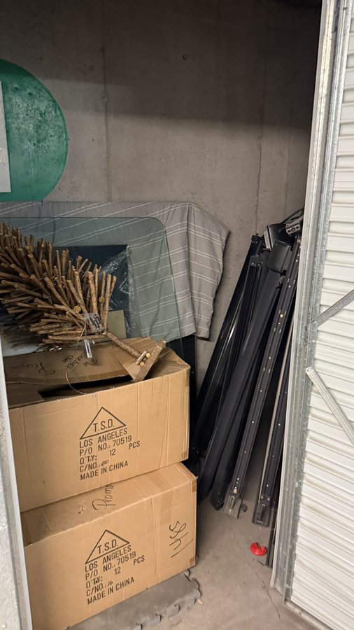 5 x 5 storage unit in Phoenix, AZ