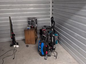 10 x 10 unit in Taylor