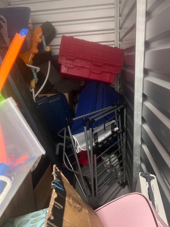 5 x 10 storage unit in Norwood, NJ