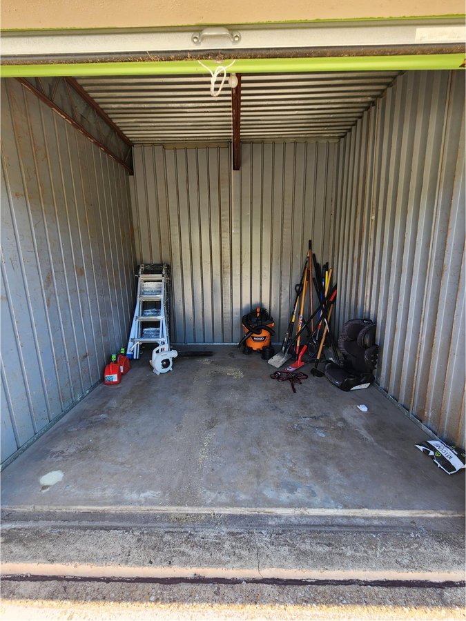 10 x 10 storage unit in Garland, TX