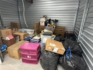 15 x 10 unit in Henderson