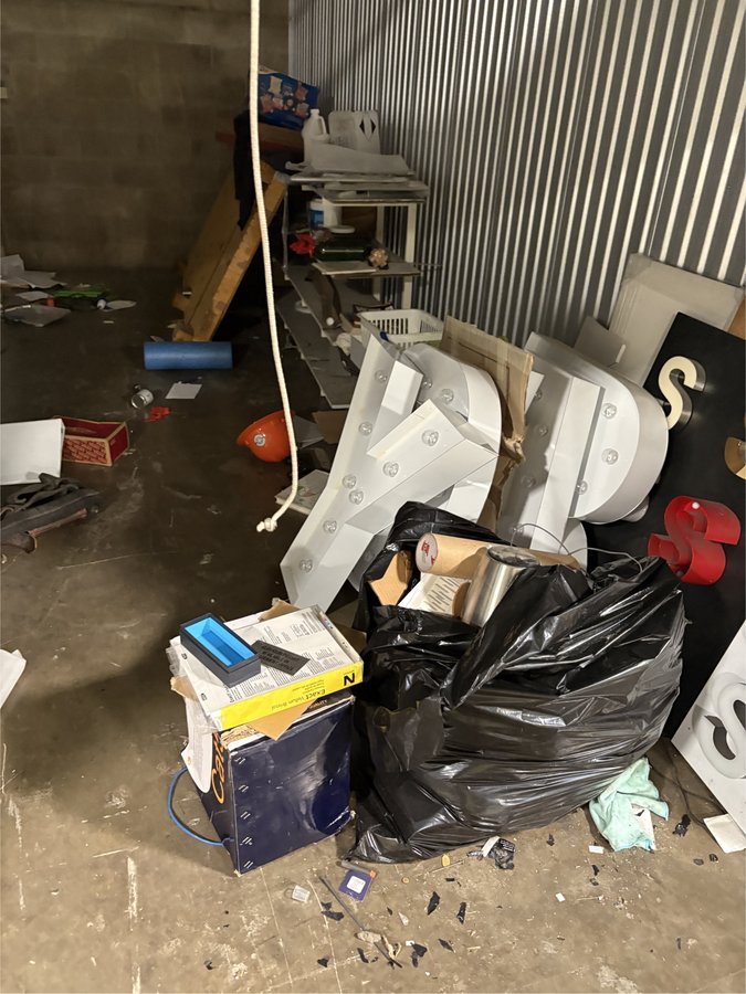 10 x 20 storage unit in Waipahu, HI
