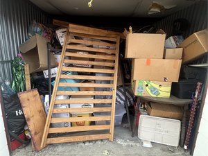 10 x 10 unit in Hudson