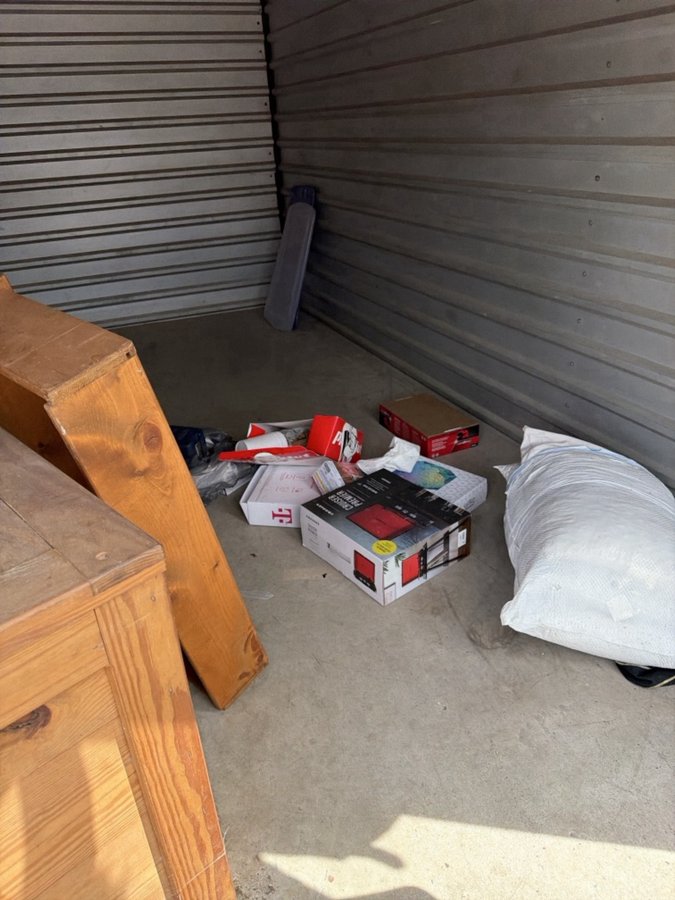 10 x 15 storage unit in Houston, TX