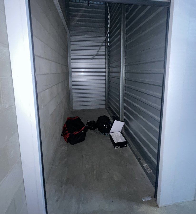 5 x 10 storage unit in Los Angeles, CA