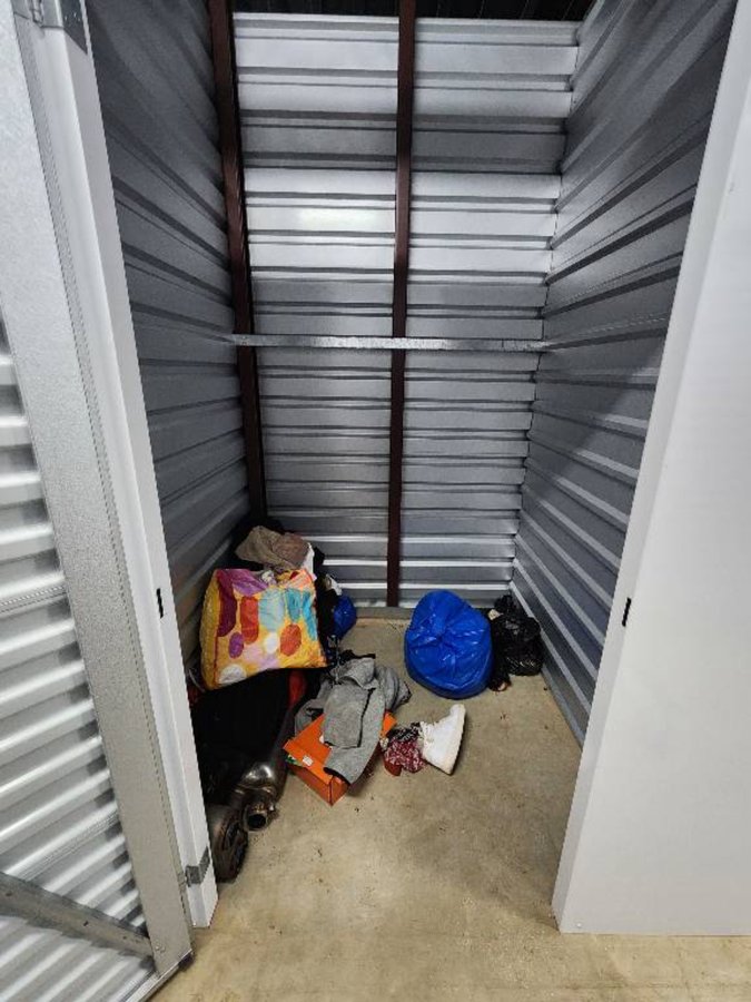 5 x 5 storage unit in Landover, MD
