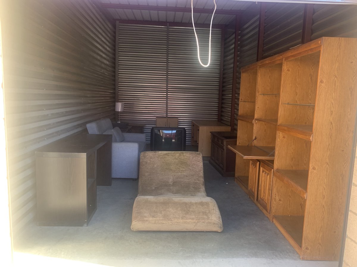 10 x 20 storage unit in Escondido, CA