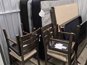 10 x 10 unit in Belleville