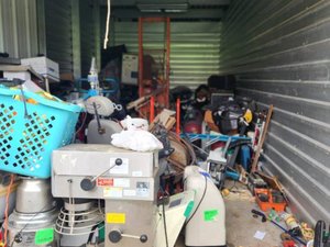 10 x 25 unit in Kenner