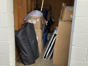 5 x 10 unit in East Ridge