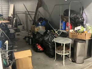 10 x 25 storage unit in Elk Grove, CA