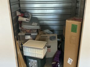 5 x 5 unit in Elk Grove