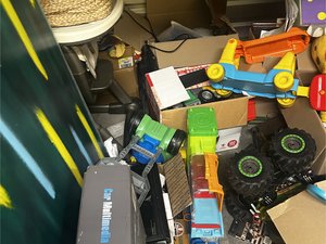 8 x 10 unit in Glendale
