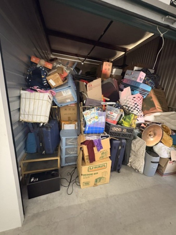 10 x 15 storage unit in Las Vegas, NV