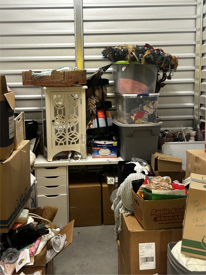 10 x 15 storage unit in Glendale, AZ