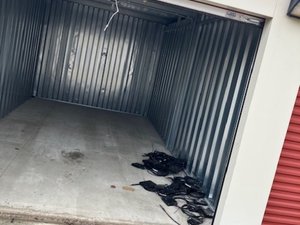 10 x 20 unit in Akron