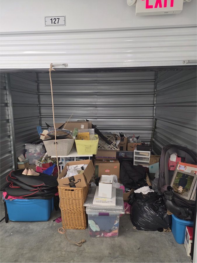 10 x 10 storage unit in Akron, OH