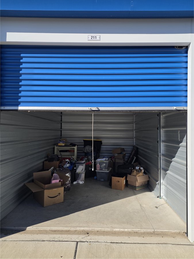10 x 15 storage unit in Akron, OH