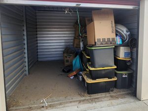 10 x 10 unit in Hesperia