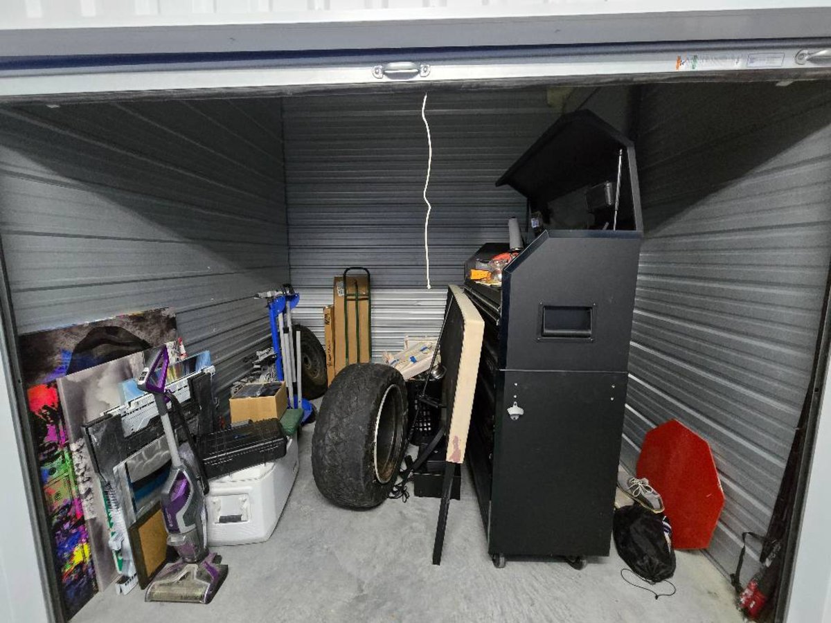 10 x 10 storage unit in Wentzville, MO