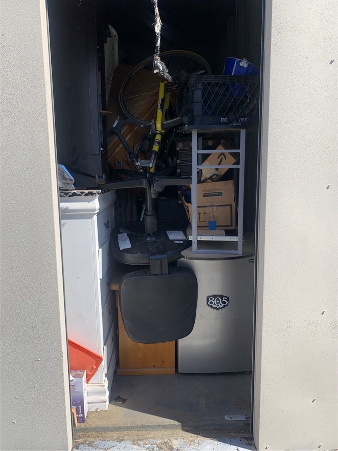 5 x 10 storage unit in Lancaster, CA