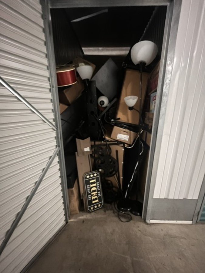 5 x 10 storage unit in Deerfield Beach, FL
