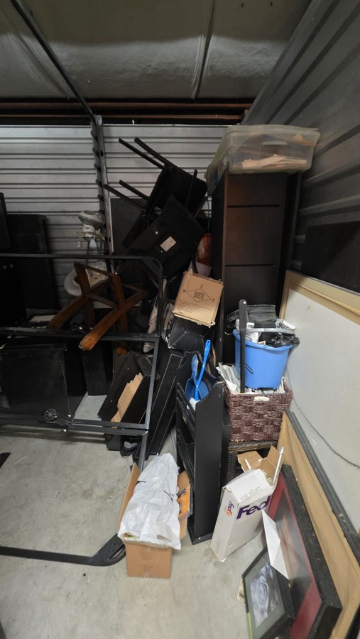 15 x 10 storage unit in Pompano Beach, FL