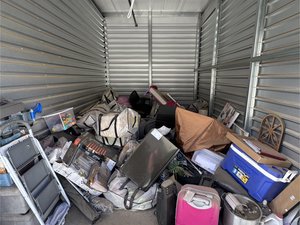 10 x 15 storage unit in Eastvale, CA