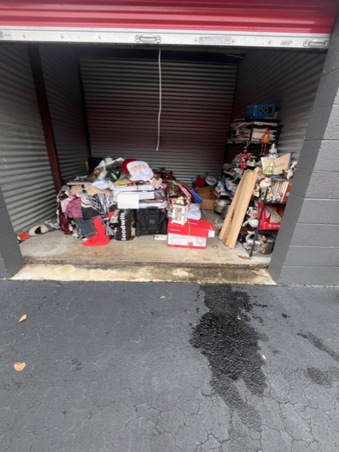 10 x 10 storage unit in Deerfield Beach, FL