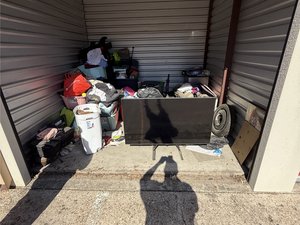 10 x 10 unit in Crowley