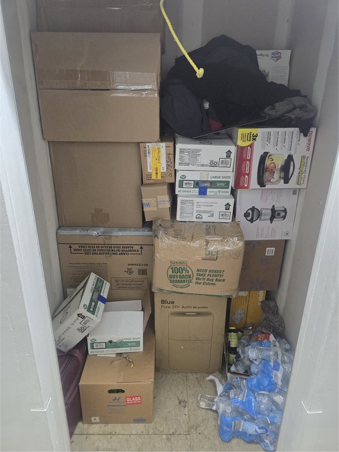 5 x 5 storage unit in Anchorage, AK