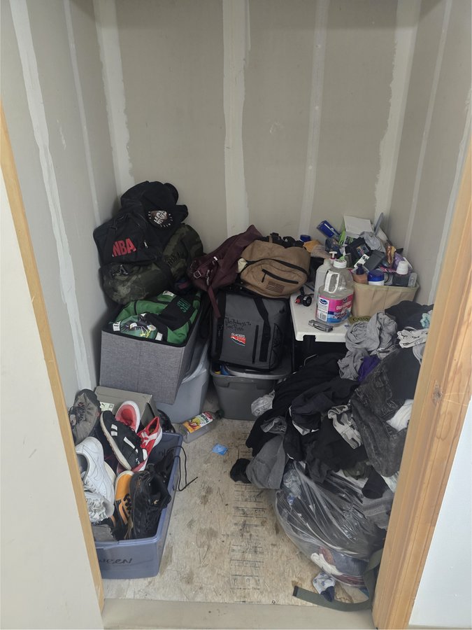 5 x 5 storage unit in Anchorage, AK